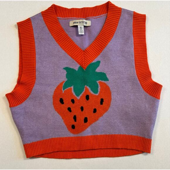 Urban Outfitters Size Medium Strawberry Cropped Strawberry Sweater Vest Top Twee - Picture 3 of 9